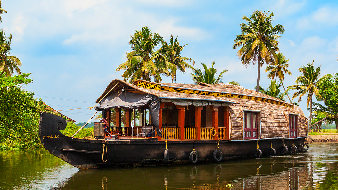 best places to visit in january in india kerala