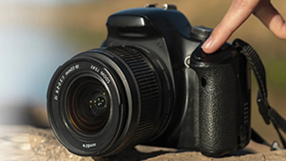 factors-to-consider-before-opting-for-dslr-camera-emi DSLR Camera on EMI