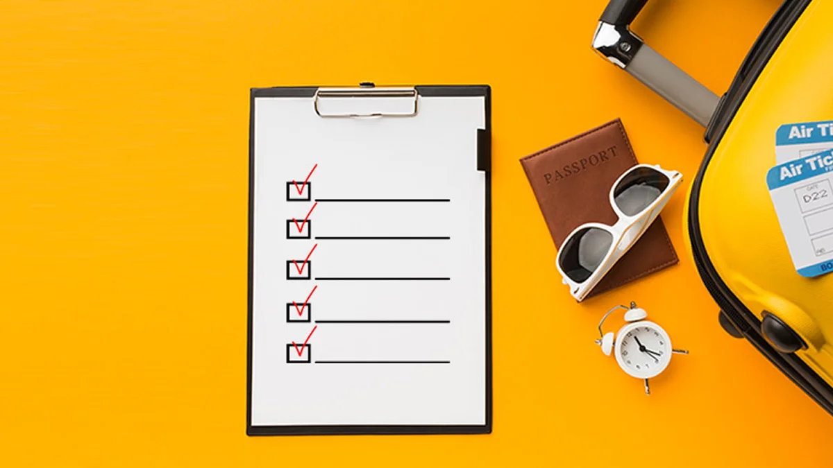 Checklist of 5 Essential Things to Pack for Travelling