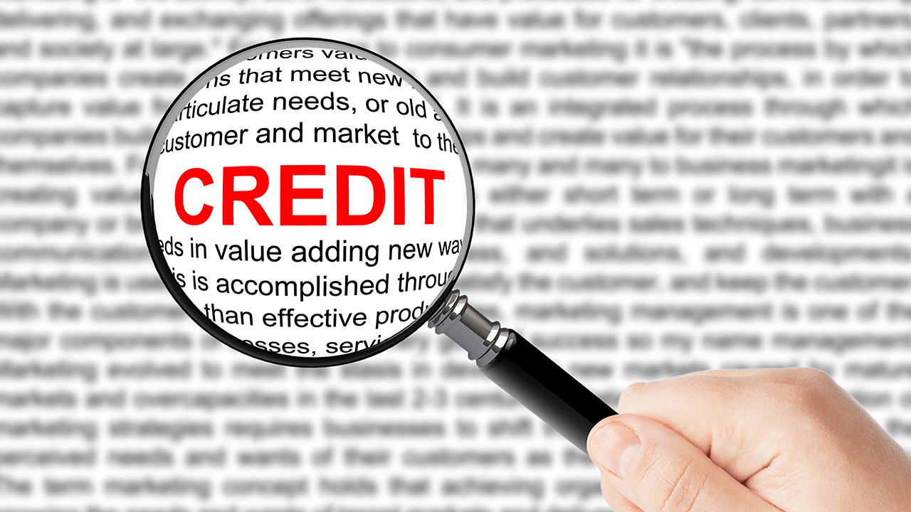 What is Credit Derivatives? Meaning, Example and Types In India